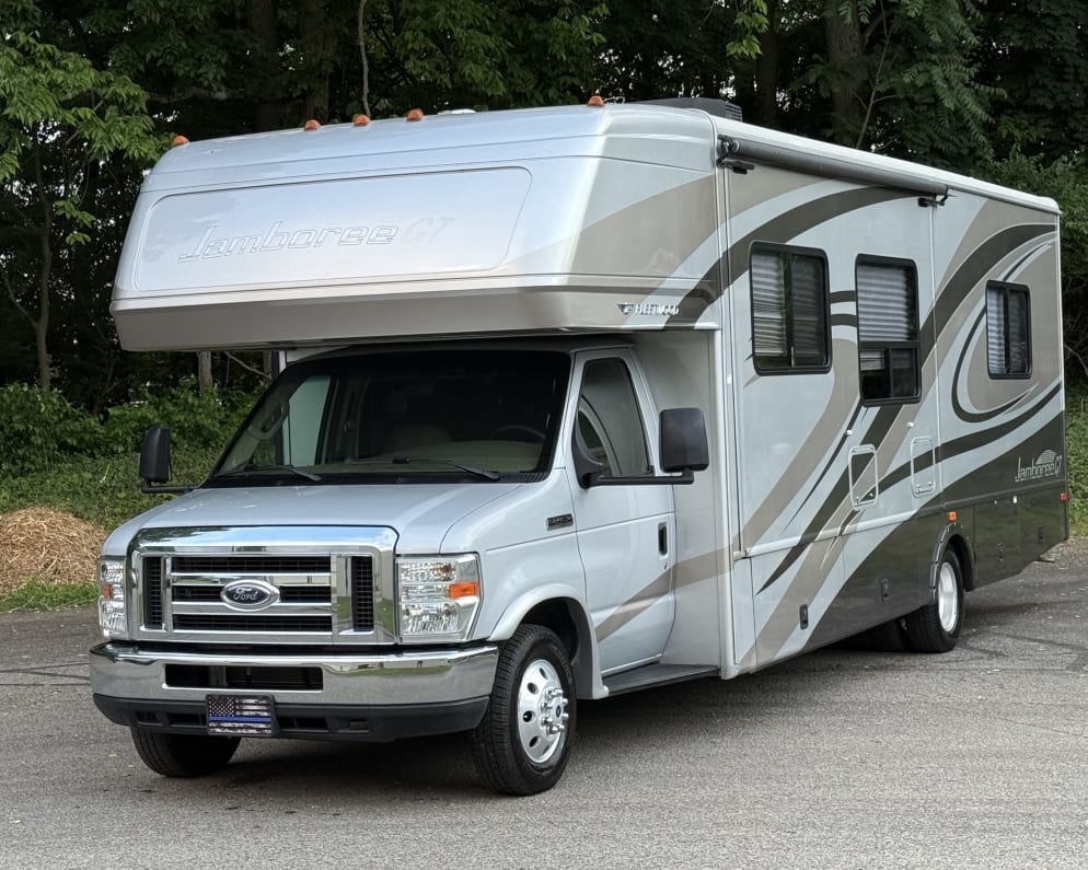 2008 Jamboree GT available for rent in Urbana Ohio