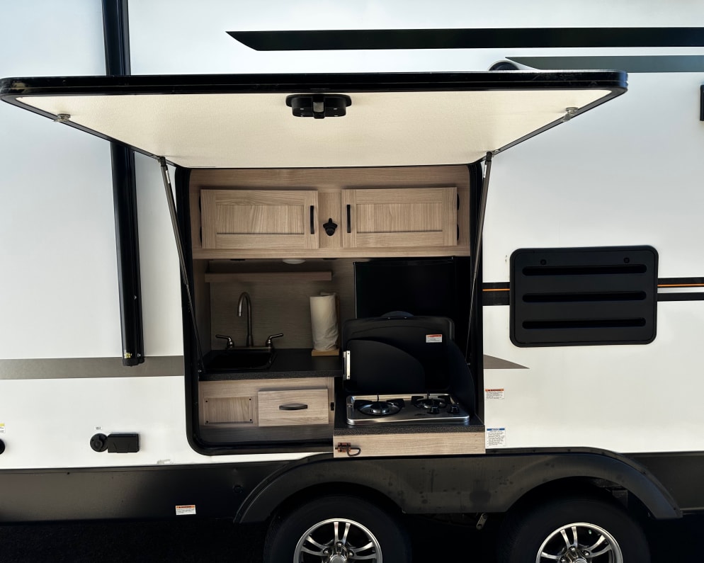 2022 Coachmen Spirit SBT2963BH Travel Trailer for rent in Florence Oregon