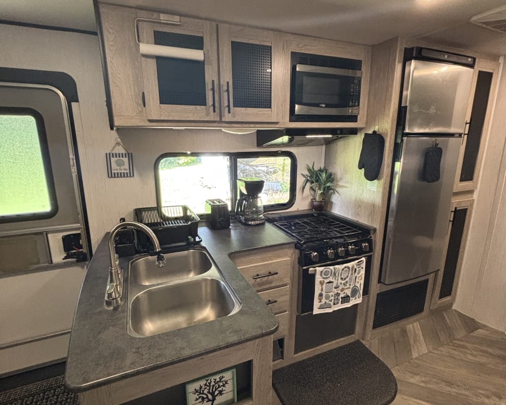 2021 Heartland RVs Prowler available for rent in Midwest City Oklahoma