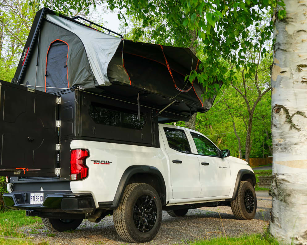 2025 colorado  by Chevrolet for rent in H7L 5A2
