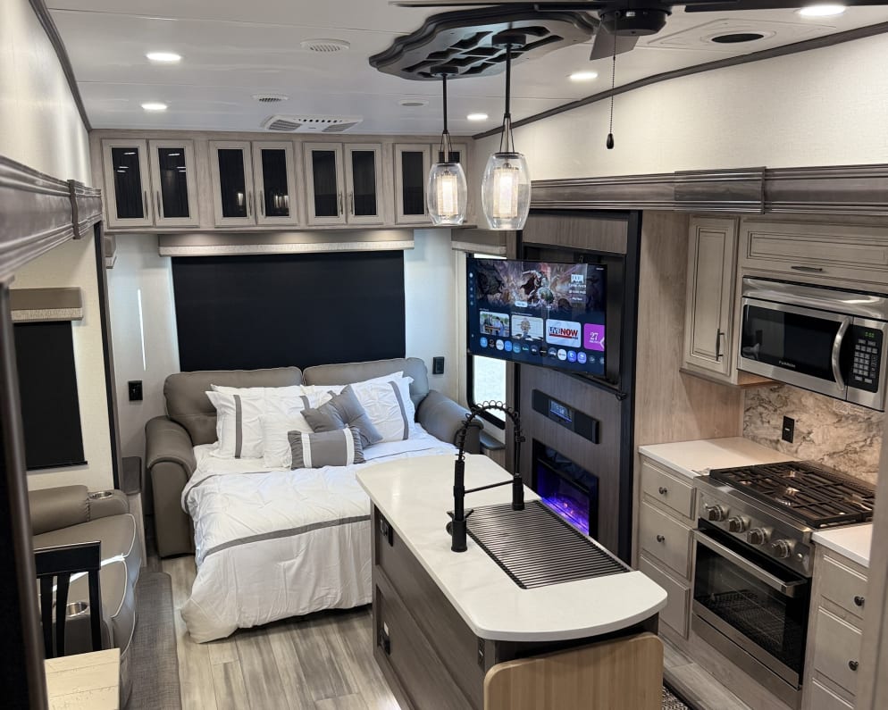2024 Forest River 3370RLS Fifth Wheel for rent in San Antonio Texas