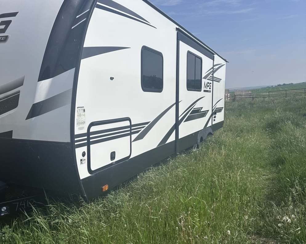 2021 MPG Cruiser RV ultra light 2500 available for rent in Foothills No 31 Alberta