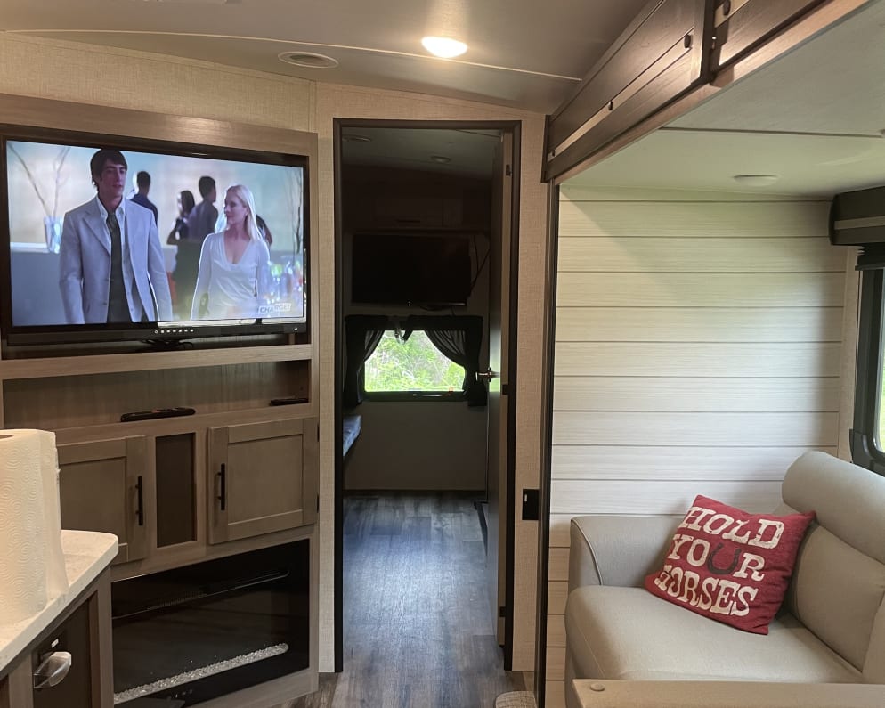 2023 Sunset Trail Super Lite  by Crossroads RV for rent in 78374