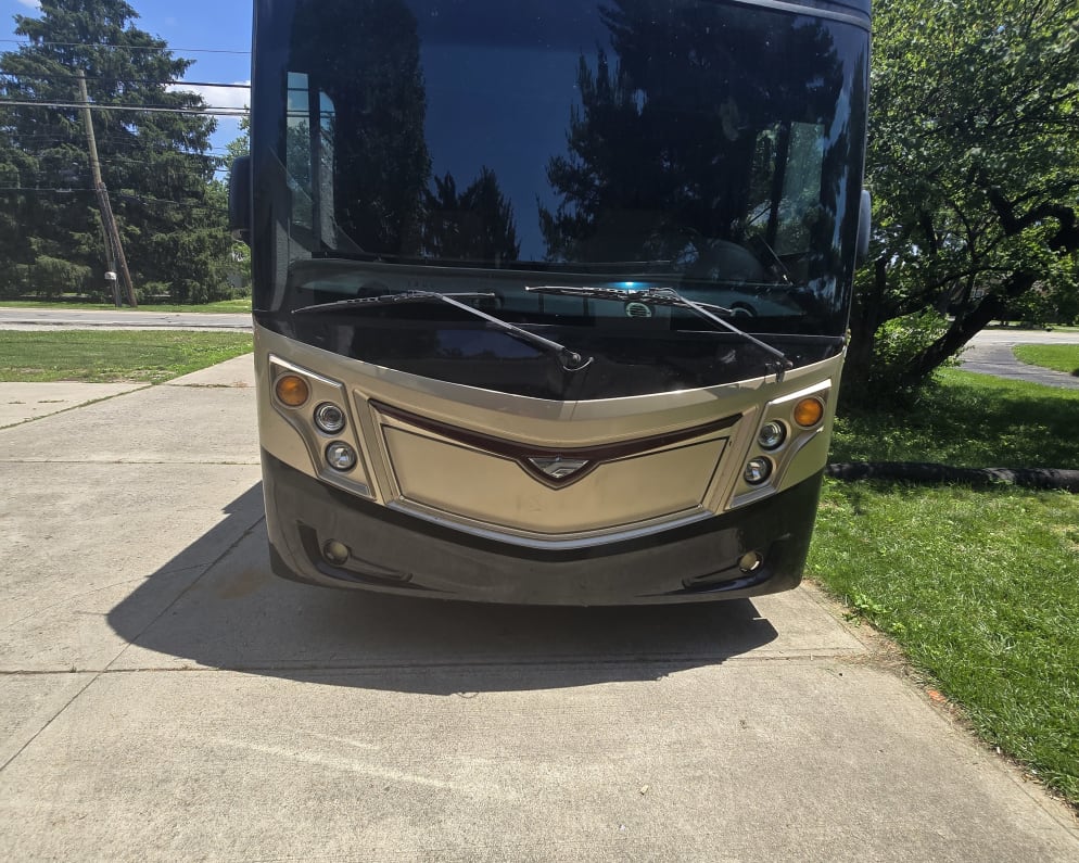 2015 Fleetwood 35E available for rent in Columbus Ohio