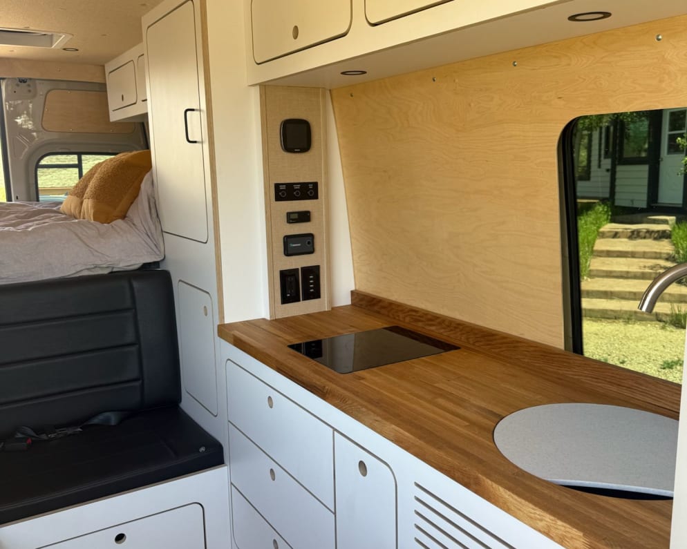 2025 Allterra AWD  by Mercedes-Benz for rent in 81230