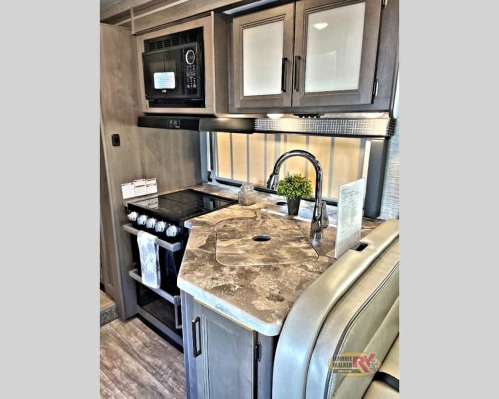 2023 Thor Chateau Class C for rent in Las Vegas Nevada