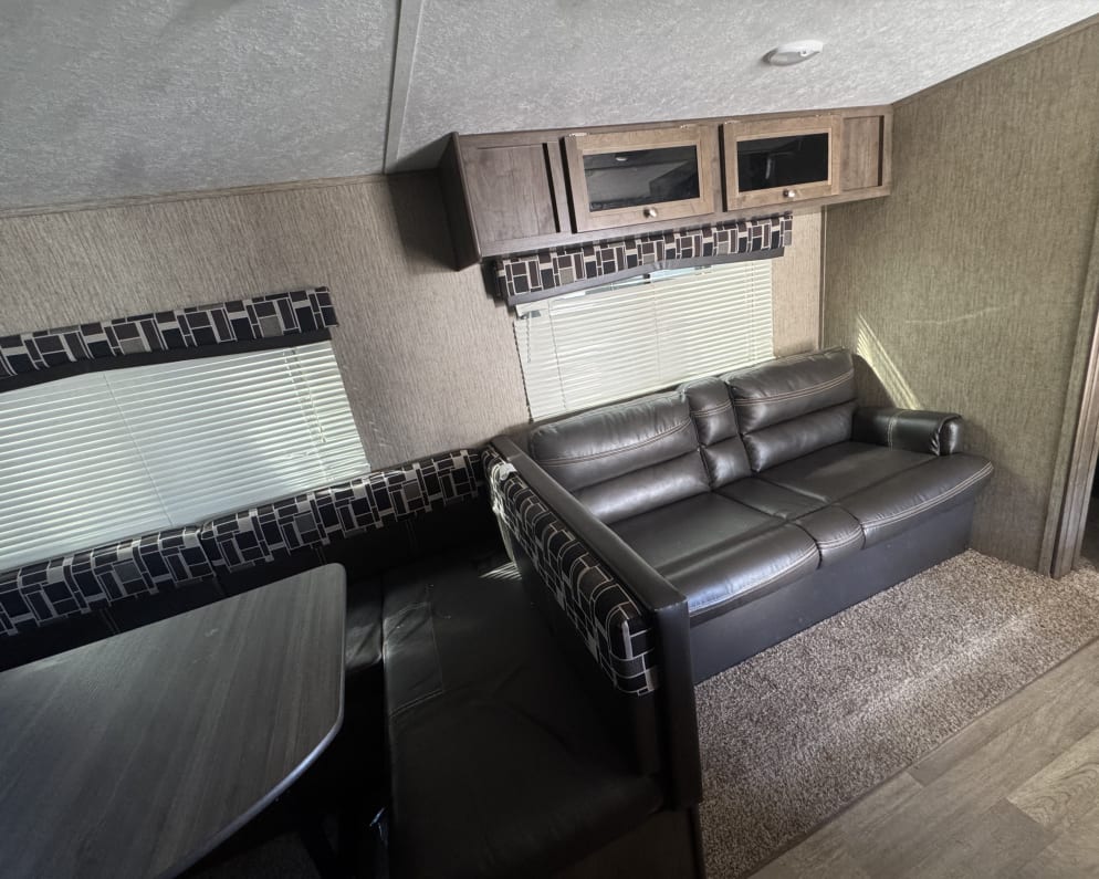 2018 Coleman Lantern  by Dutchmen for rent in 96022