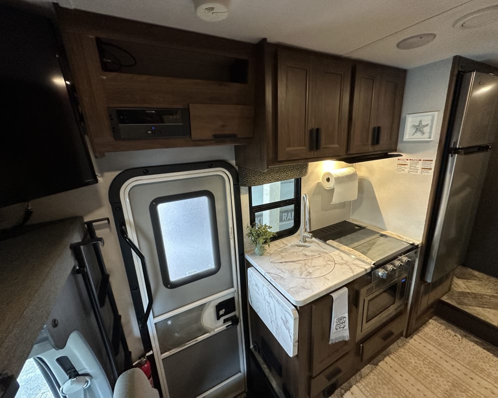 2021 Forest River Sunseeker LE available for rent in Fort Worth Texas