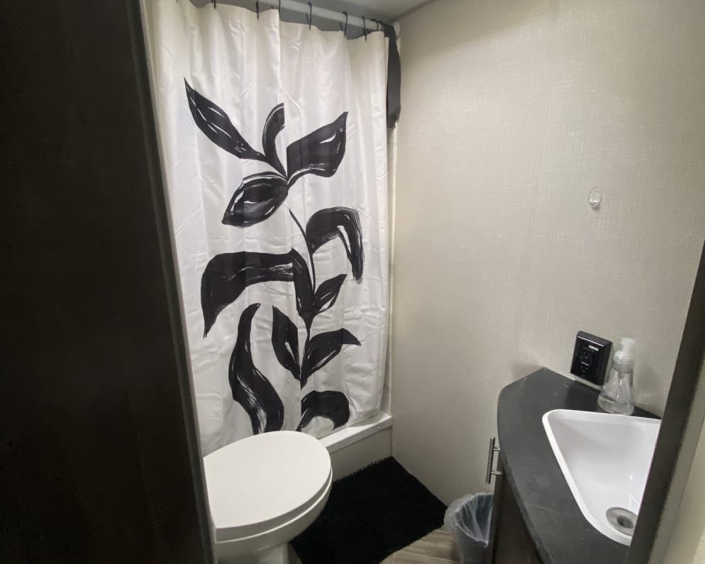 2020 SE  by Sportsmen for rent in 80226