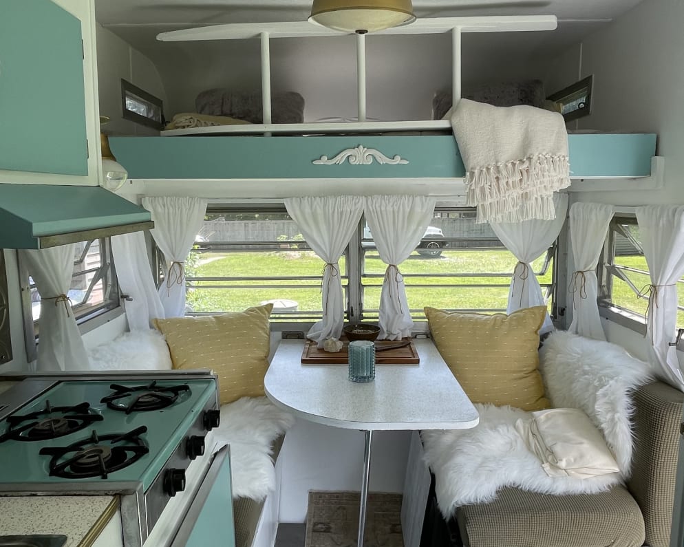 1965 Yellowstone  by Yellowstone for rent in 19348