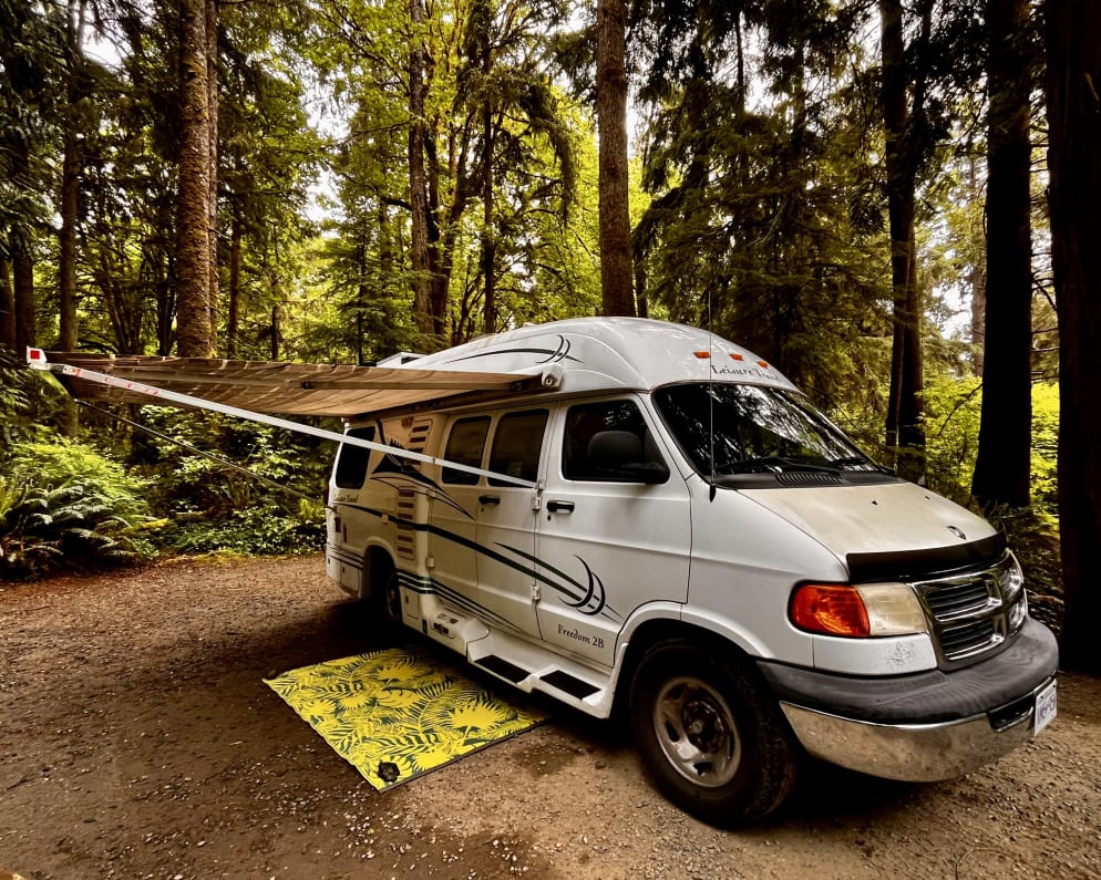 2002 Dodge Leisure Travel Wide Body available for rent in Victoria British Columbia