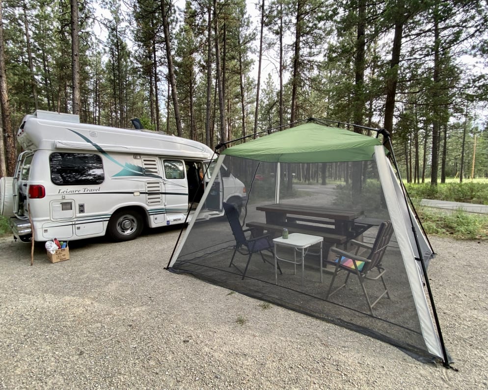 2002 Dodge Leisure Travel Wide Body Class B for rent in Victoria British Columbia