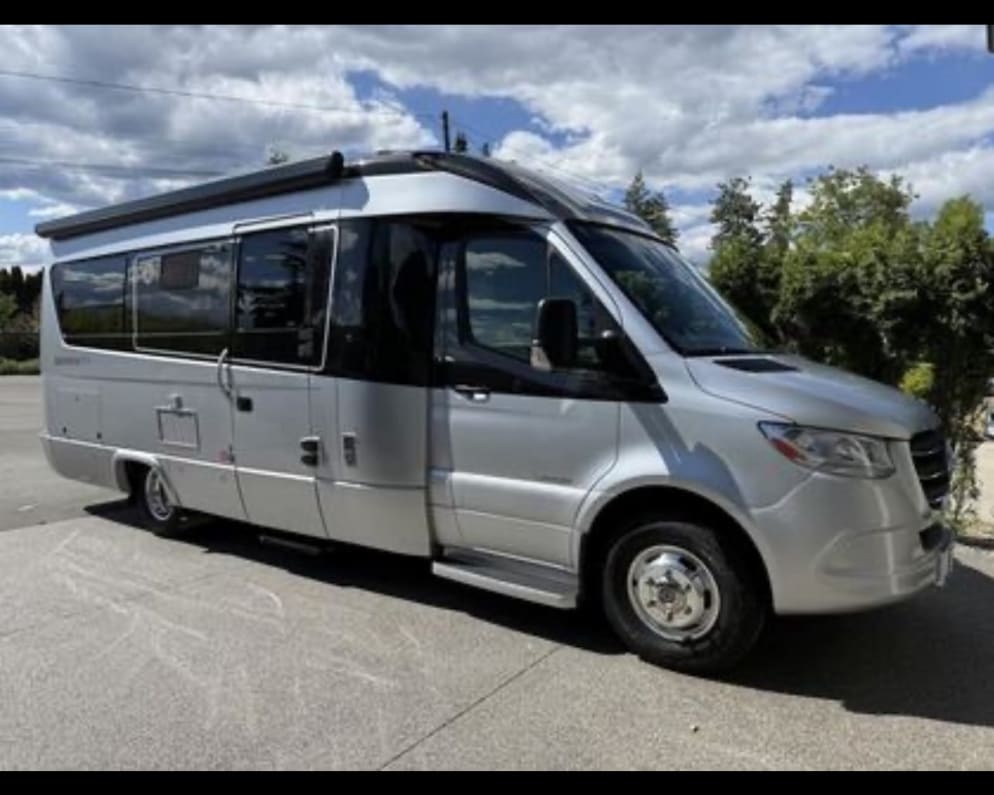 2020 Leisure Travel Vans Serenity available for rent in Temecula California