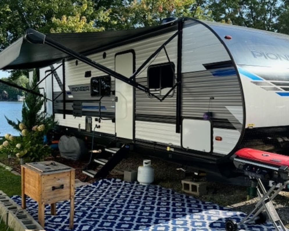 2022 Heartland RVs Pioneer