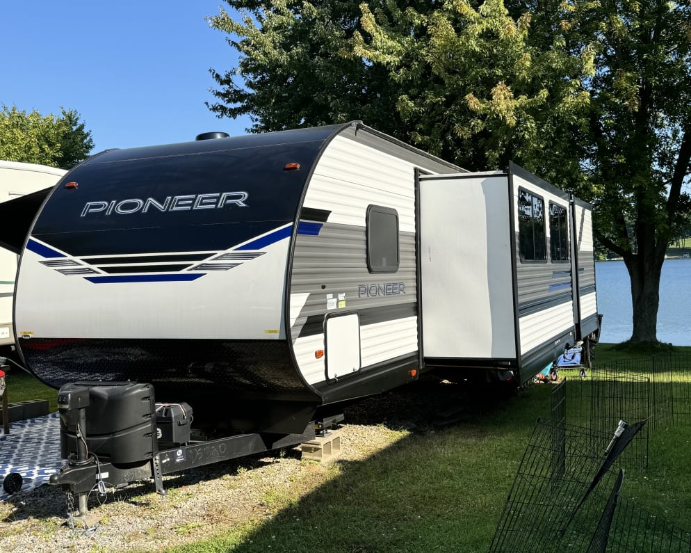2022 Heartland RVs Pioneer available for rent in Lake Orion Michigan