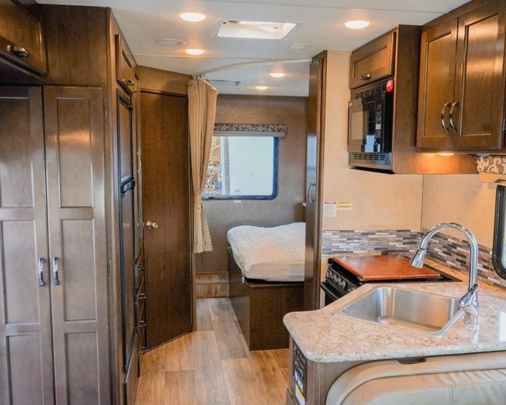 2018 Thor Motor Coach Freedom Elite available for rent in Kelowna British Columbia