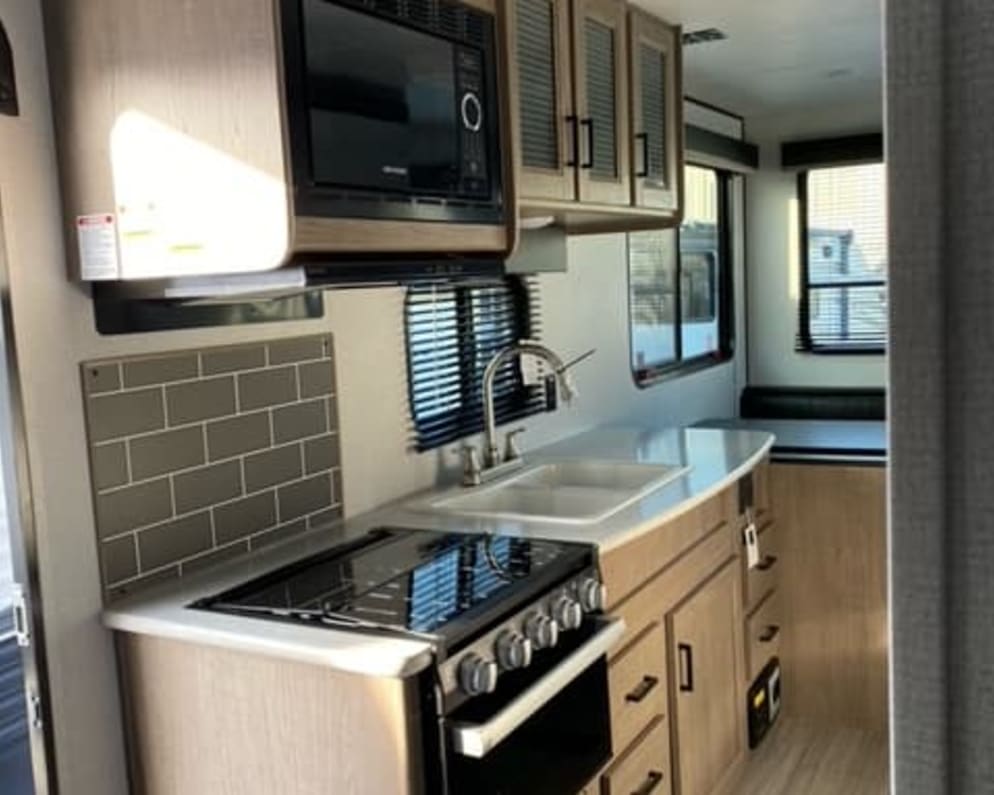 2021 Hideout  by Keystone RV for rent in T9V 3R1