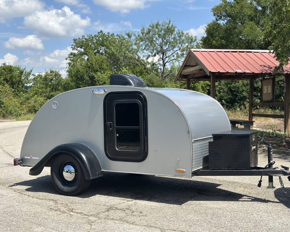 2012 Little Guy Little Guy Trailer available for rent in Grand Prairie Texas