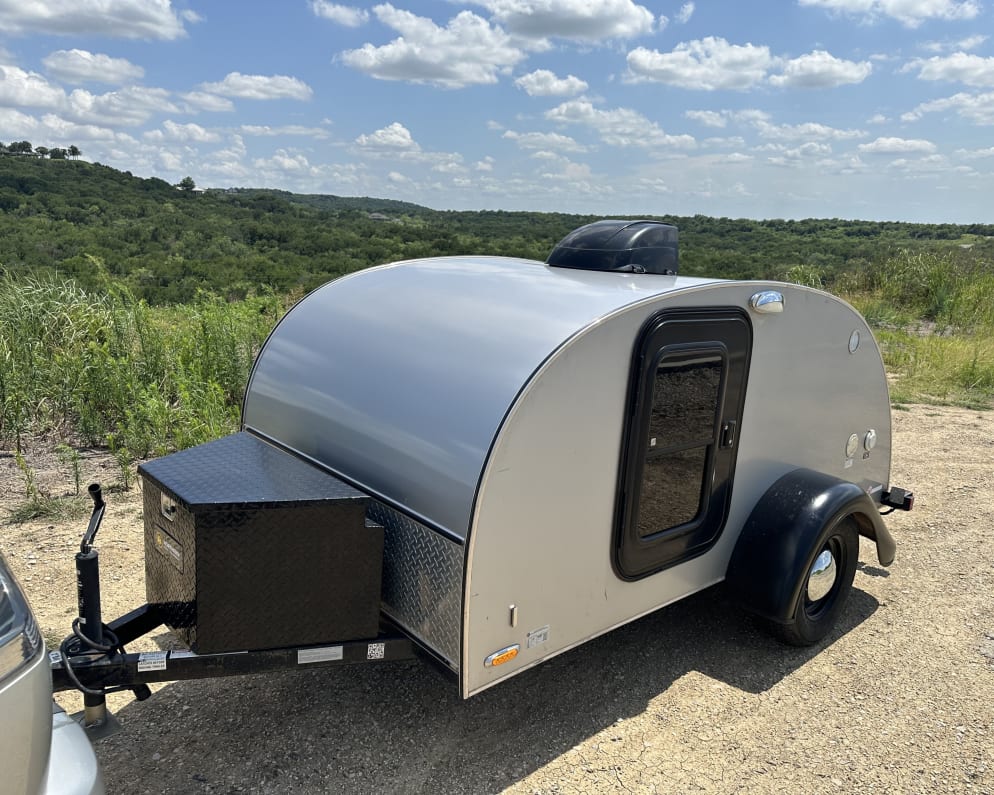 2012 Little Guy Little Guy Trailer Travel Trailer for rent in Grand Prairie Texas