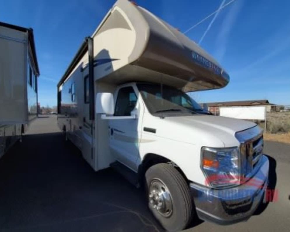 2017 Winnebago Minnie Winnie available for rent in Redmond Oregon