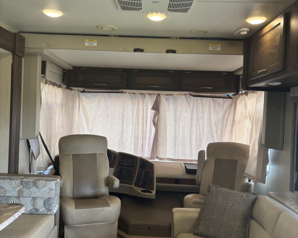 2019 Precision 27ds  by Coachmen pursuit for rent in 77029