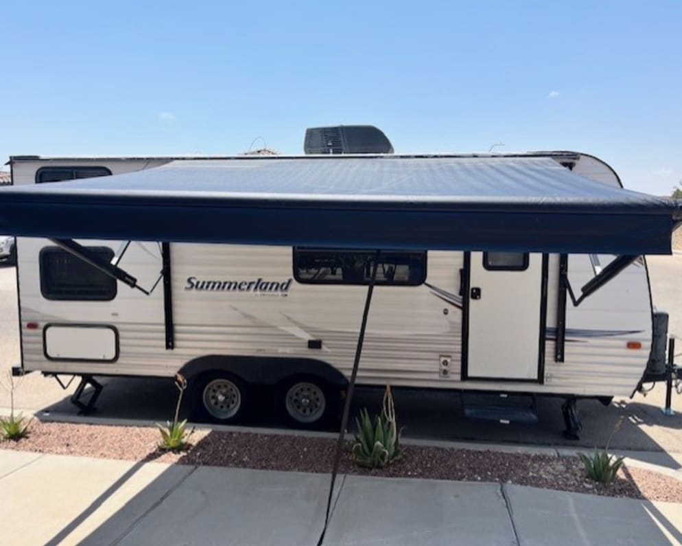 2015 Summerland  by Keystone RV for rent in 79938