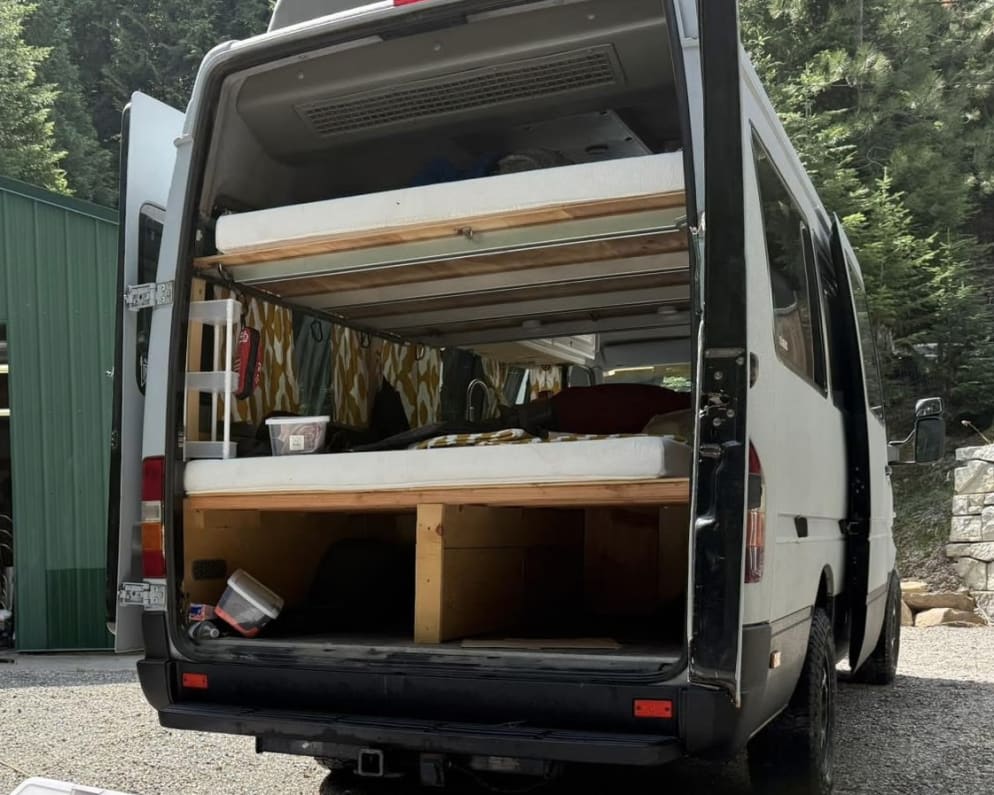 2006 Sprinter  by Dodge for rent in 83835