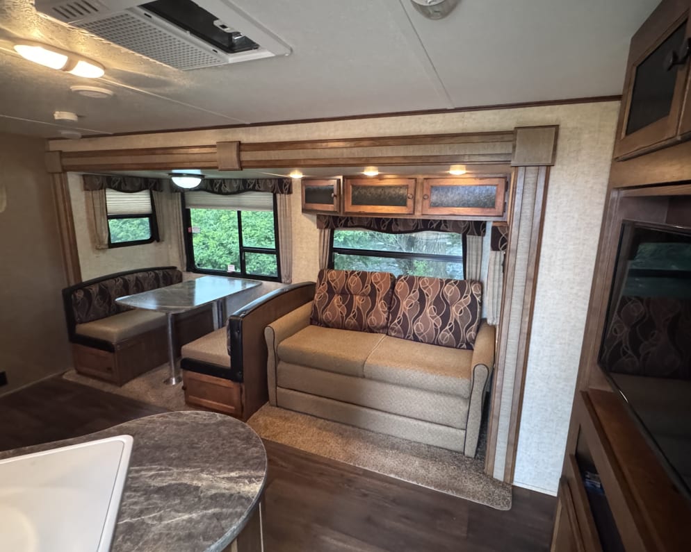 2013 Keystone Sprinter available for rent in Rapid City South Dakota