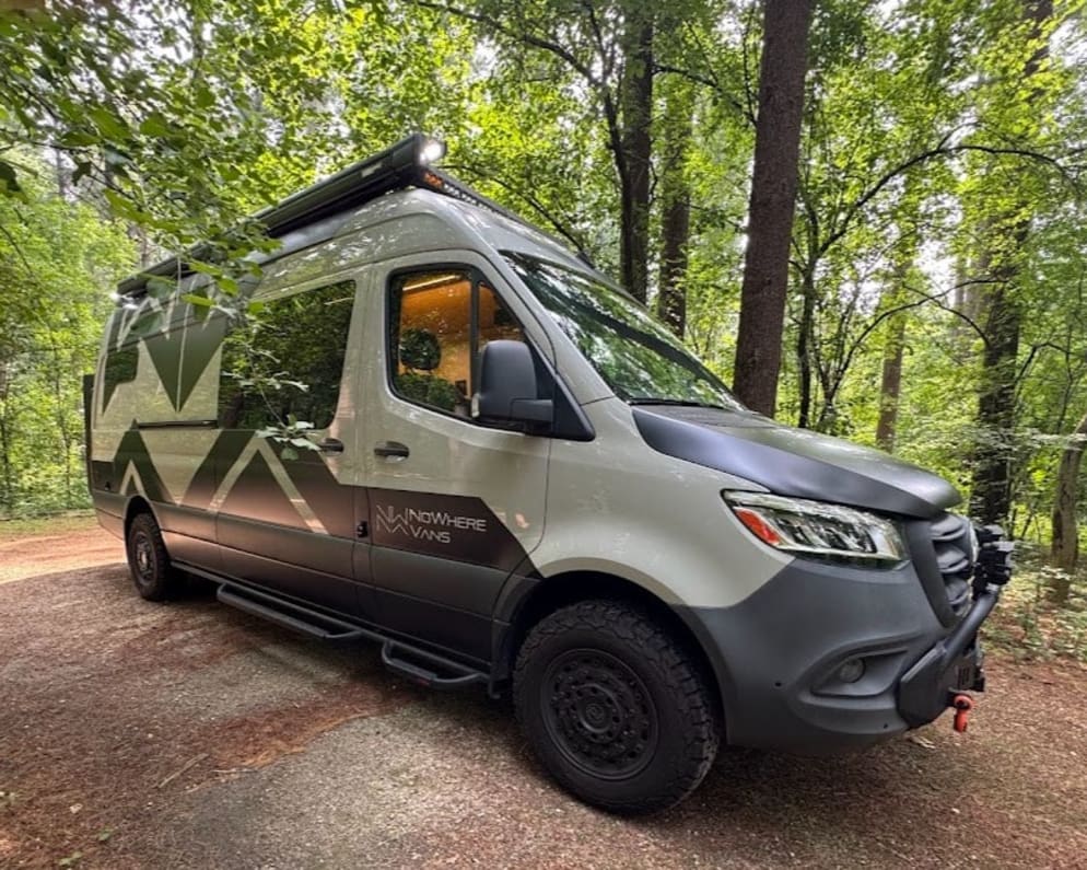 2022 Mercedes-Benz Sprinter RV Motorhome Campervan