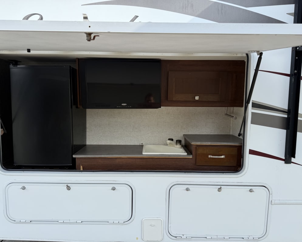 2017 Sunseeker  by Forest River for rent in 33812