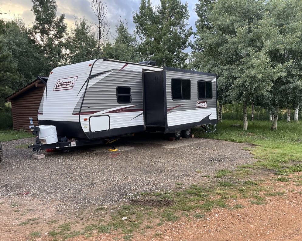2019 Dutchmen Coleman Lantern Travel Trailer for rent in Albuquerque New Mexico