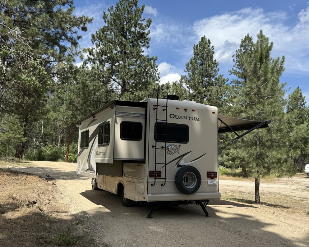 2018 Quantum  by Thor for rent in 59870