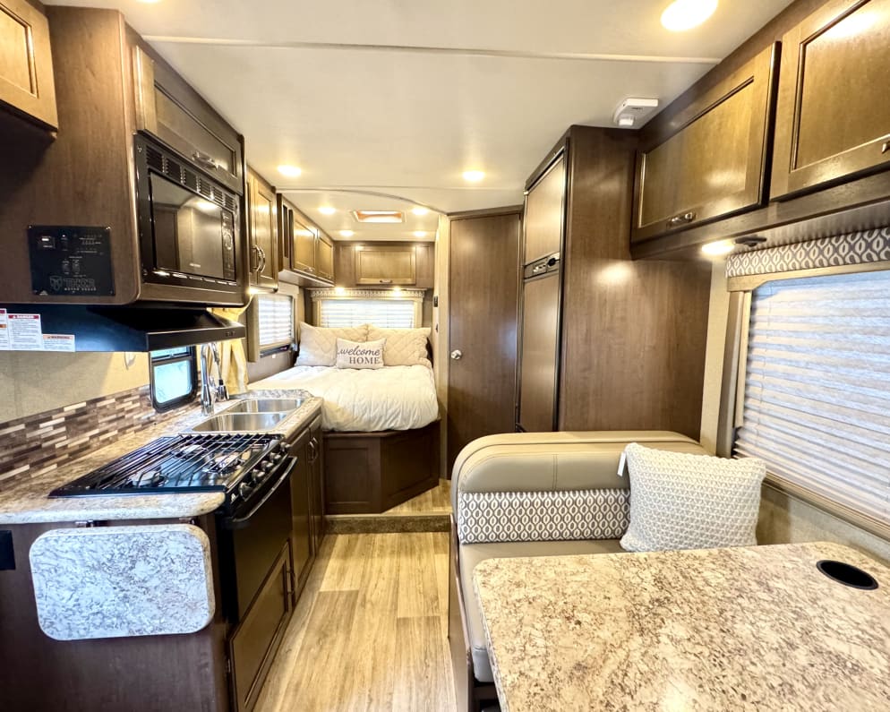 2017 Freedom Elite  by Thor for rent in 34741