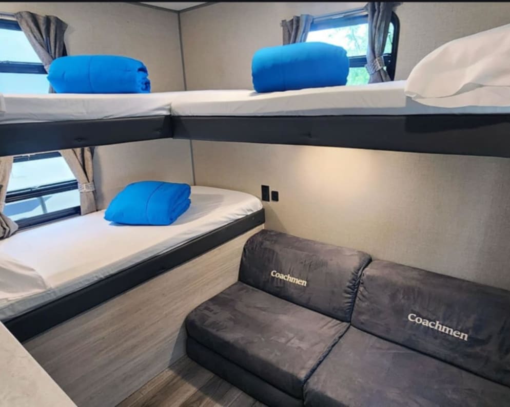 2022 Catalina  by Coachman for rent in 33547