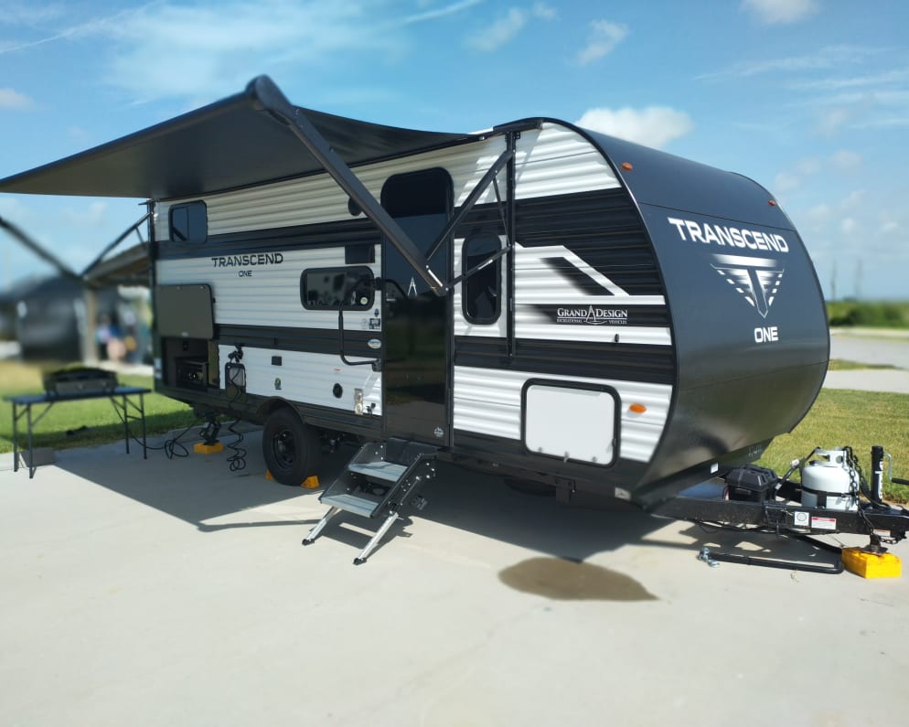 2025 Grand Design Transcend One 161BH Travel Trailer for rent in Brookshire Texas