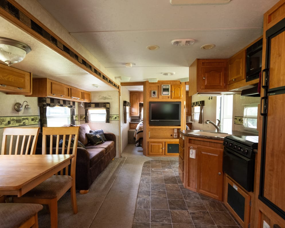 2009 Forest River Rockwood Signature Ultra Lite Travel Trailer for rent in Ypsilanti Charter Township Michigan