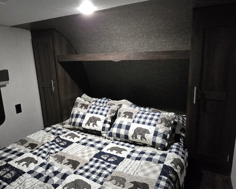 2021 301BHKSE  by KZ for rent in 48401