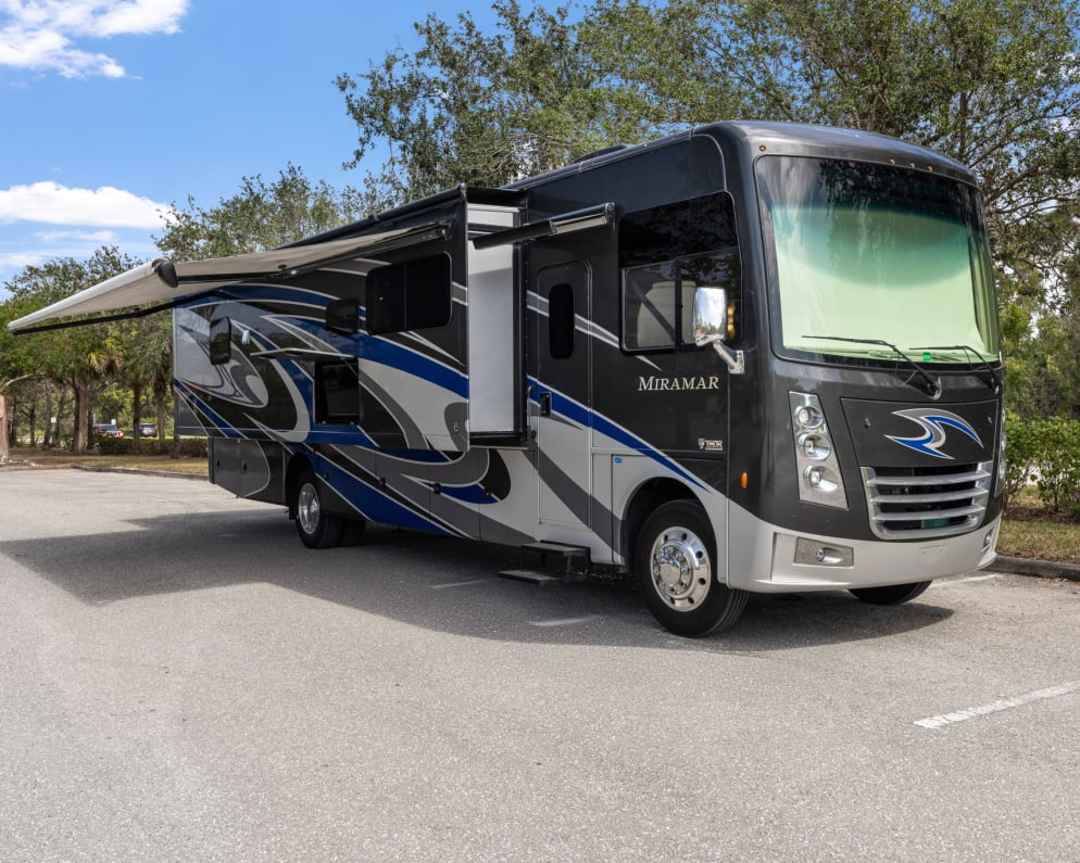 2021 Thor Miramar Class A for rent in Fort Myers Florida