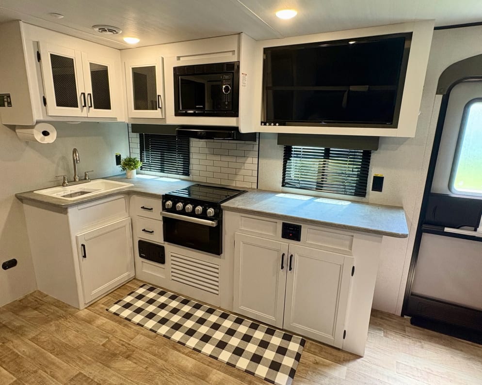 2022 Keystone RV Hideout Travel Trailer for rent in Rockton Illinois