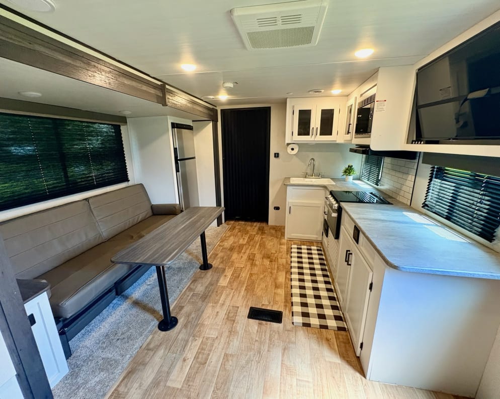 2022 Keystone RV Hideout available for rent in Rockton Illinois
