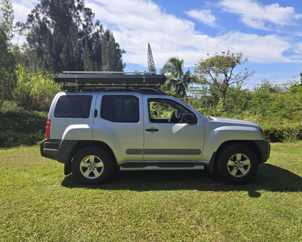 2012 Nissan Elgrand available for rent in Makawao Hawaii