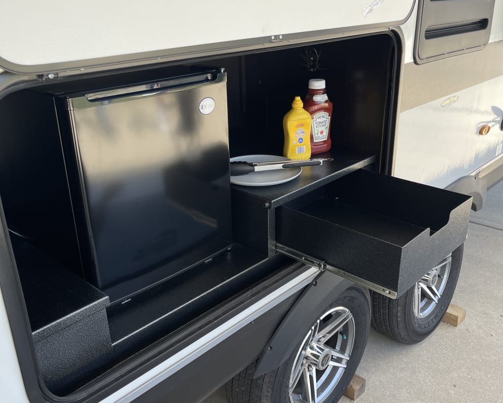 2022 Jayco Jay Feather Travel Trailer for rent in Minooka Illinois