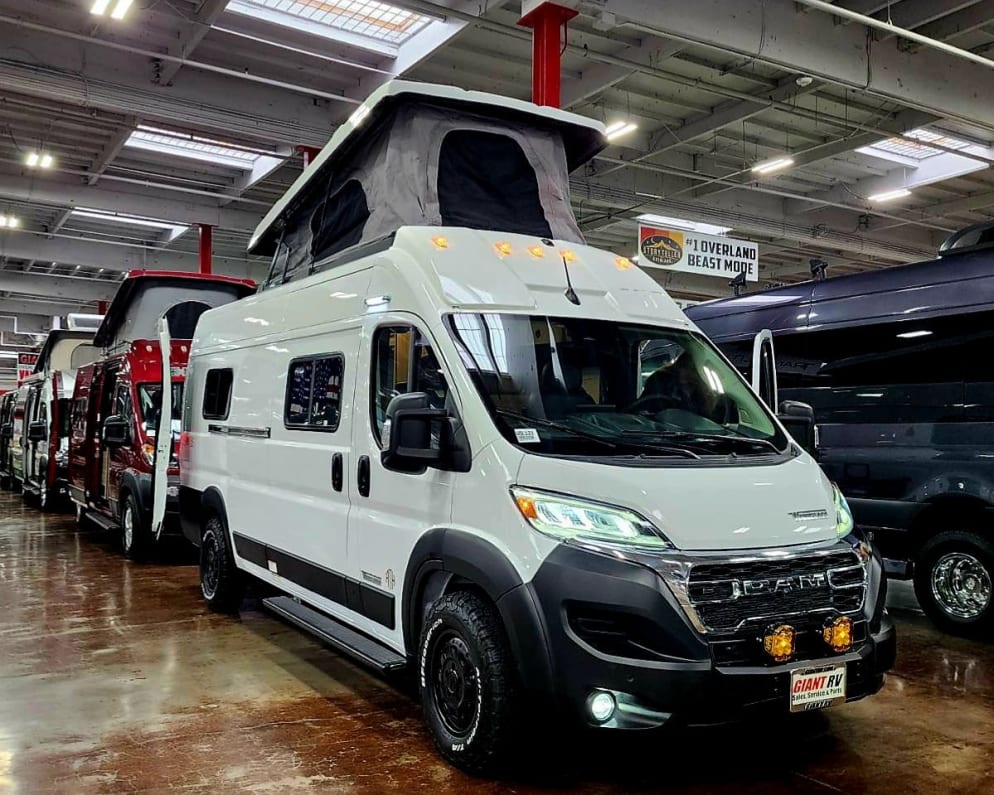 2025 Winnebago Solis 59PX