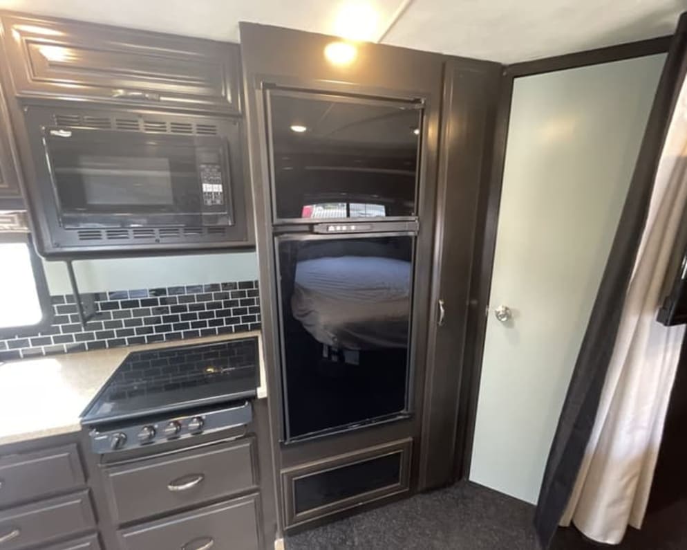 2018 Quantum  by Thor for rent in 84057