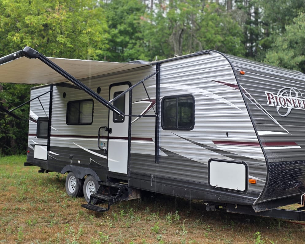 2017 Heartland RVs Pioneer