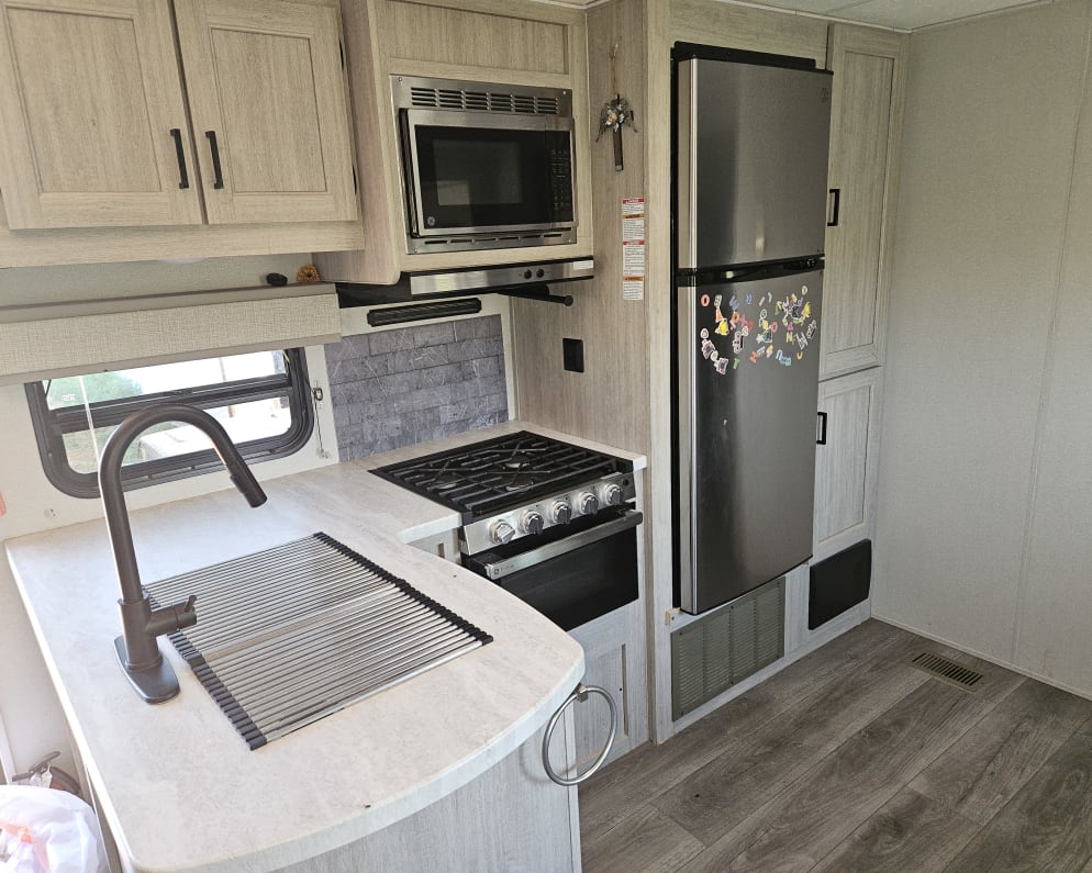 2024 Catalina Legacy  by Coachmen for rent in 79124
