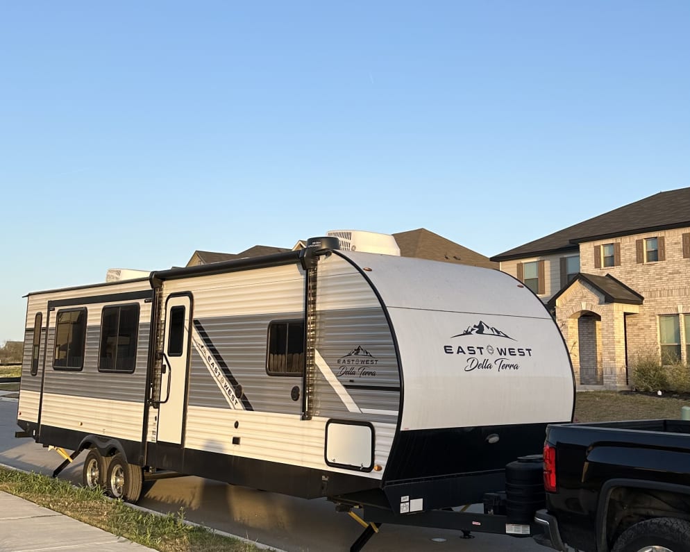 2024 East to West Della Terra Travel Trailer for rent in Marion Texas
