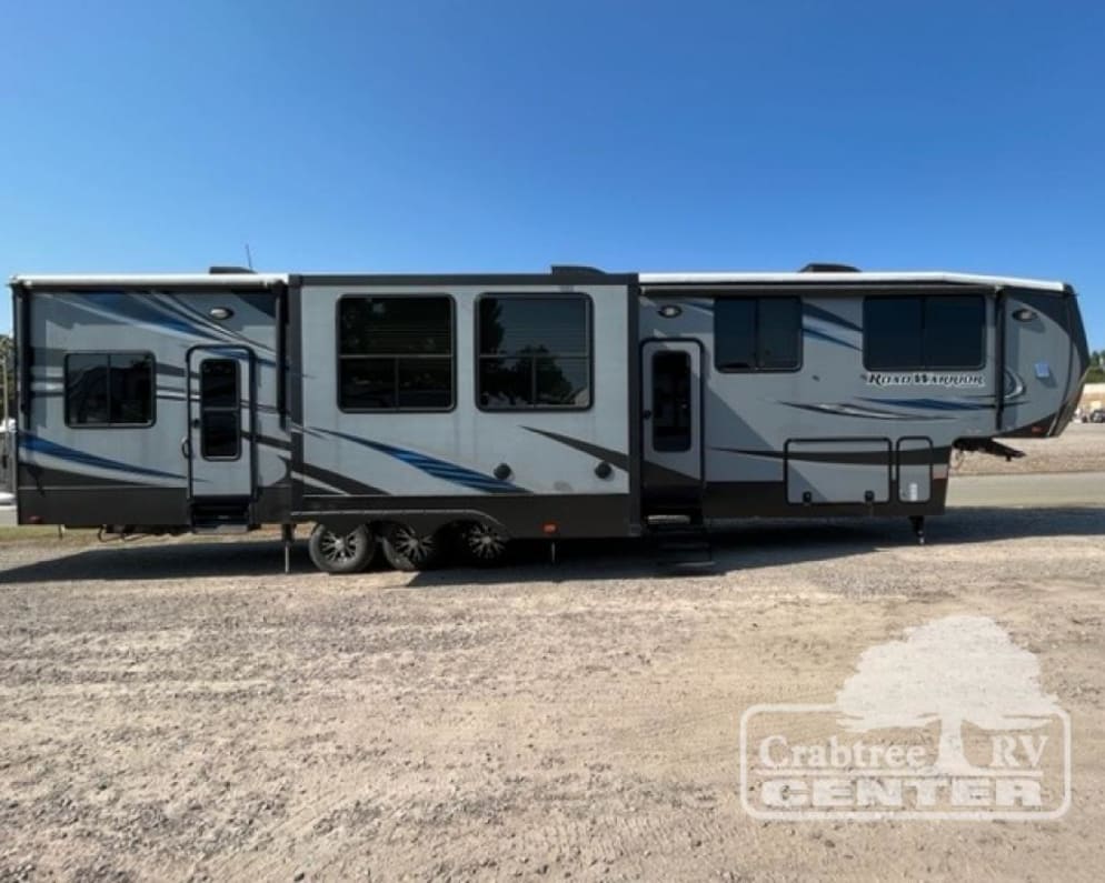 2016 Heartland Road Warrior 425