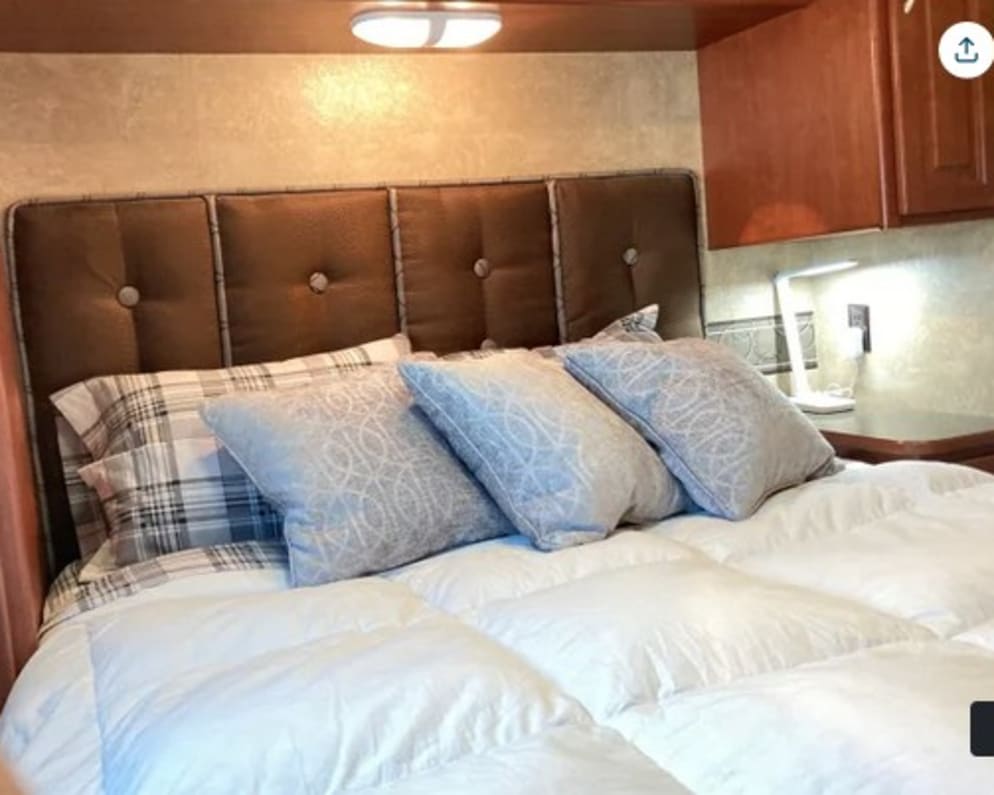 2015 Winnebago Minnie Winnie available for rent in Helena Montana