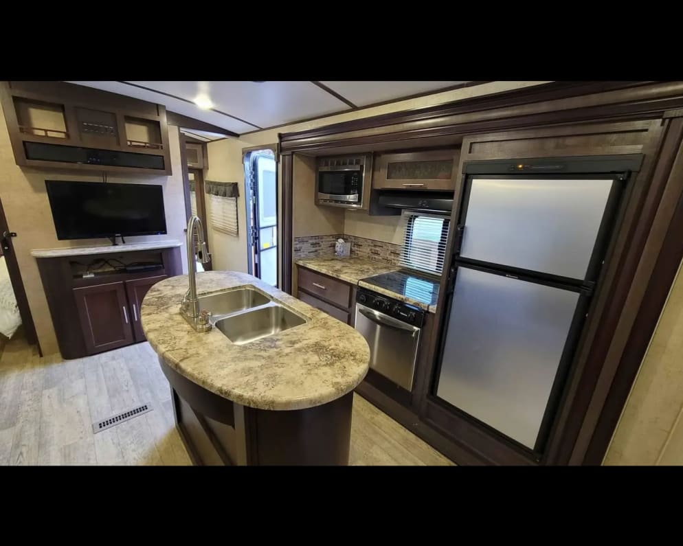 2016 Forest River Surveyor Travel Trailer for rent in Bend Oregon